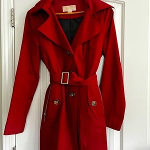 😍 Michael Kors red belted button up hooded trench ❤️